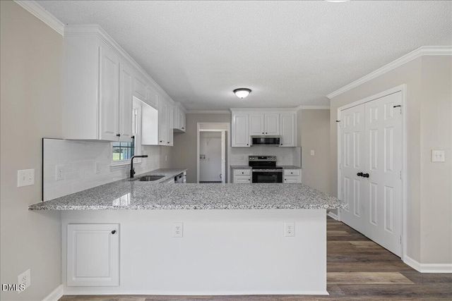 209 Hunters Farm Drive, Raleigh, NC 27603