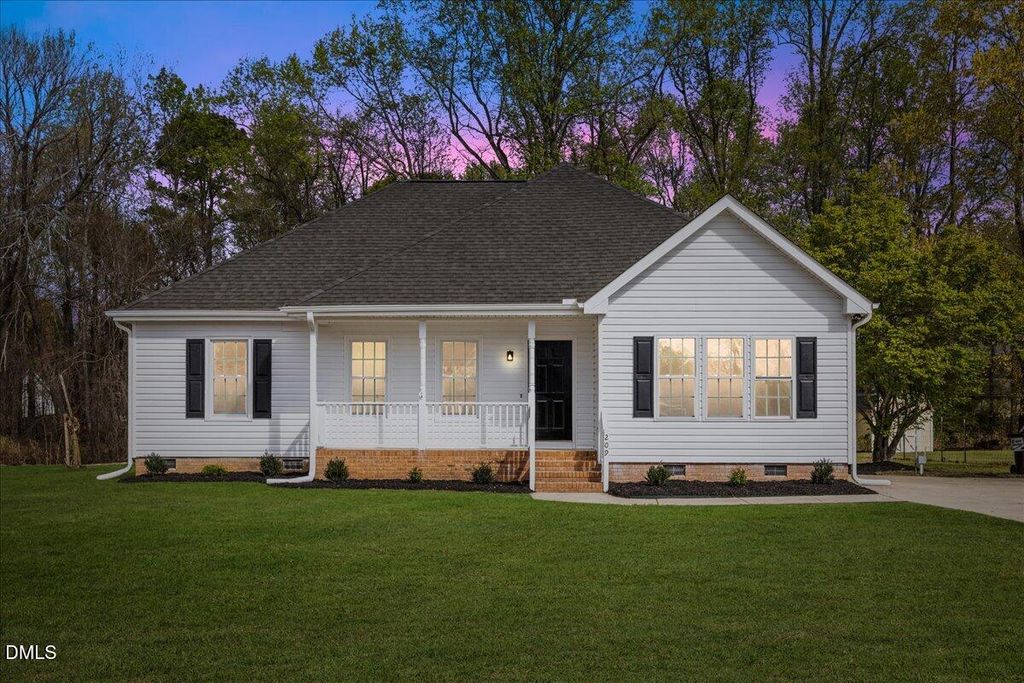 209 Hunters Farm Drive, Raleigh, NC 27603