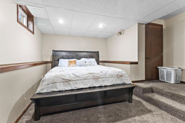 209 3rd Street W, Jordan, MN 55352