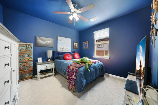 2219 College Street, Greenville, TX 75401