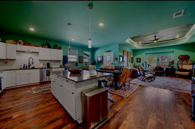 2219 College Street, Greenville, TX 75401