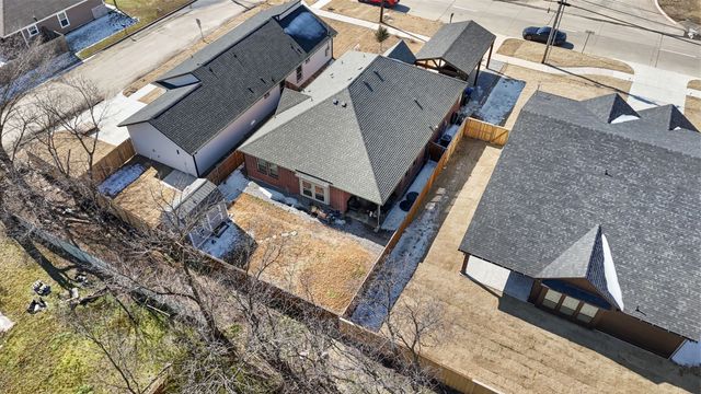 2219 College Street, Greenville, TX 75401