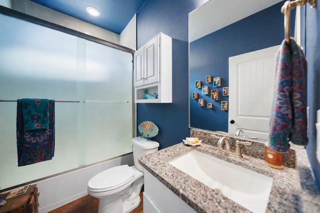 2219 College Street, Greenville, TX 75401