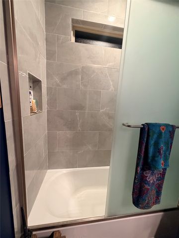 2219 College Street, Greenville, TX 75401