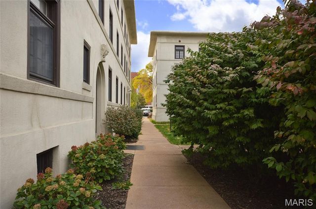 603 Westgate Avenue 603C, St Louis, MO 63130