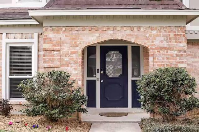 11307 Canyon Trail Drive, Houston, TX 77066