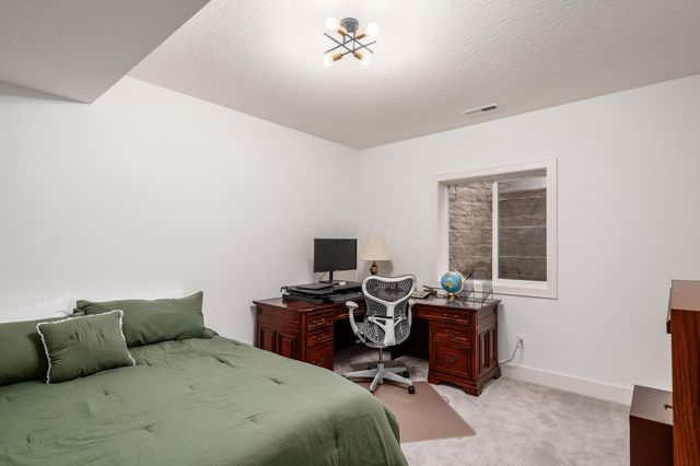 3264 Wolf Ridge Drive, Dublin, OH 43017