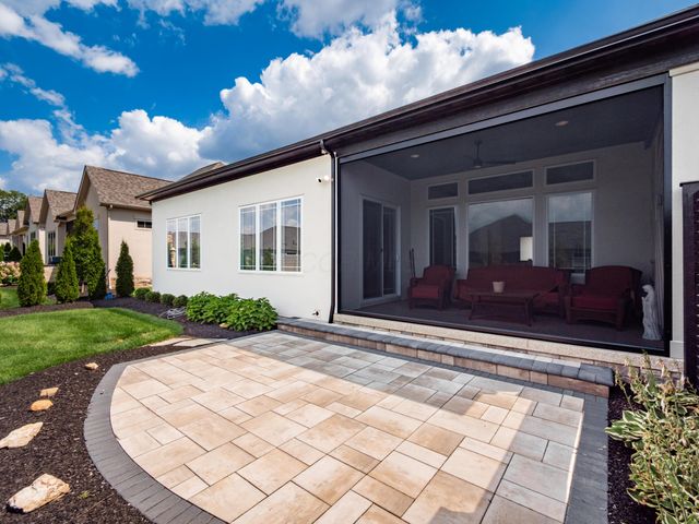 3264 Wolf Ridge Drive, Dublin, OH 43017