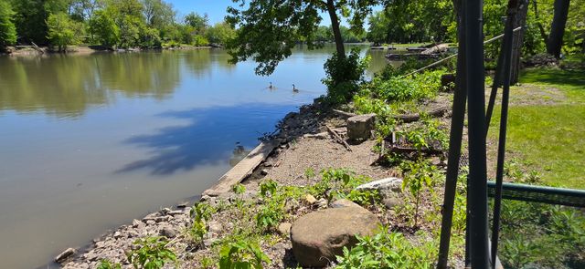 2857 River Road, Kankakee, IL 60901