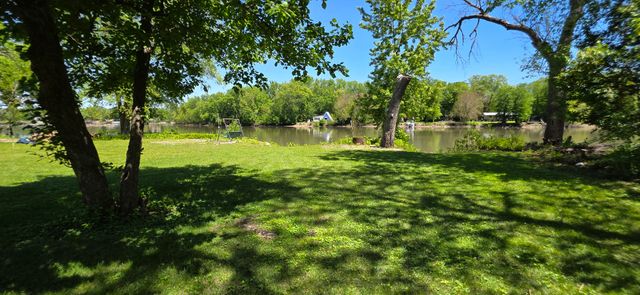 2857 River Road, Kankakee, IL 60901