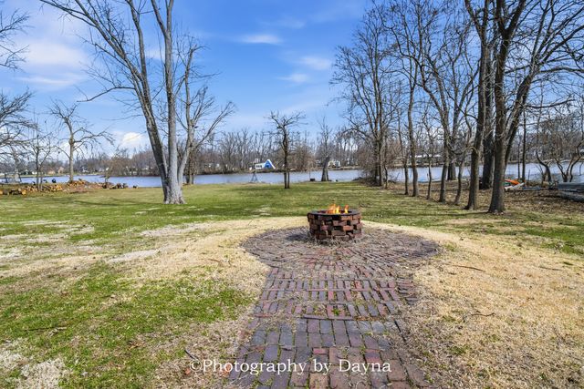 2857 River Road, Kankakee, IL 60901