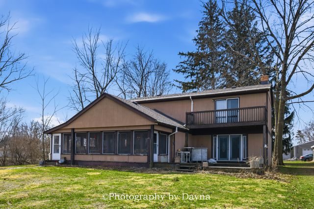 2857 River Road, Kankakee, IL 60901