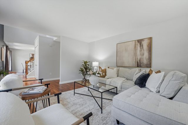 3572 Whispering Oaks Drive, Ann Arbor, MI 48108