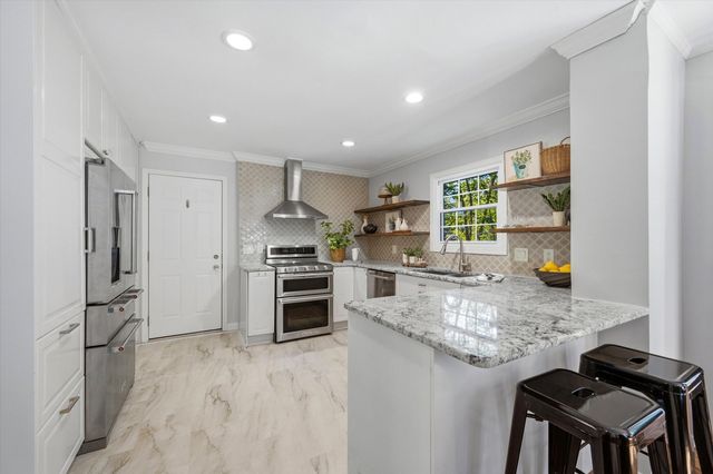 3572 Whispering Oaks Drive, Ann Arbor, MI 48108