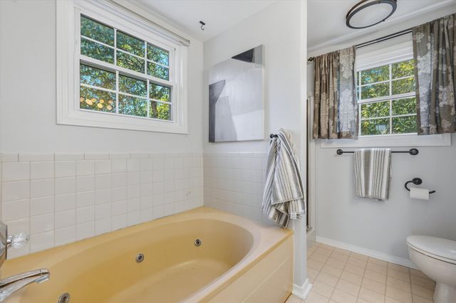 3572 Whispering Oaks Drive, Ann Arbor, MI 48108