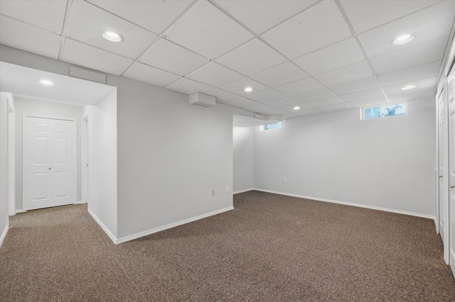 3572 Whispering Oaks Drive, Ann Arbor, MI 48108