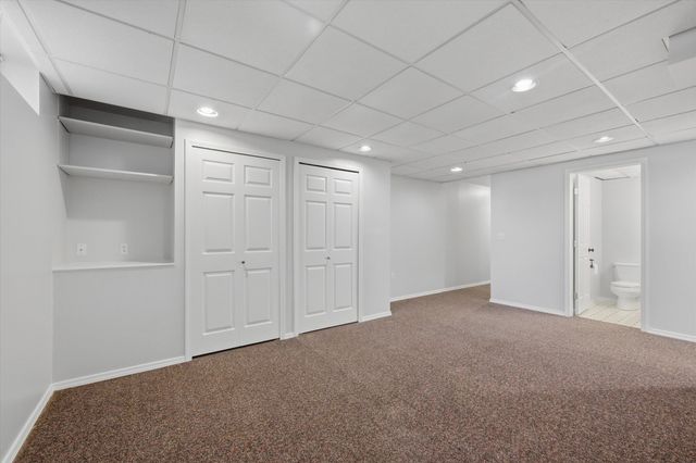 3572 Whispering Oaks Drive, Ann Arbor, MI 48108