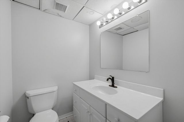 3572 Whispering Oaks Drive, Ann Arbor, MI 48108