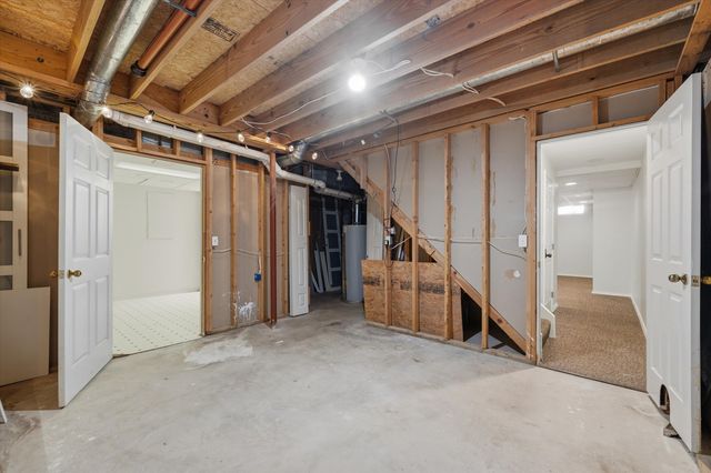 3572 Whispering Oaks Drive, Ann Arbor, MI 48108