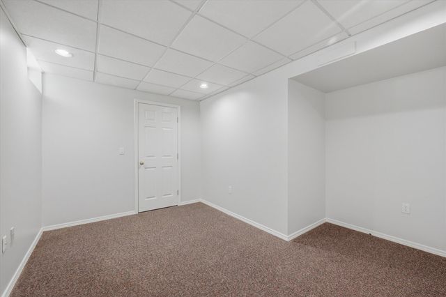 3572 Whispering Oaks Drive, Ann Arbor, MI 48108
