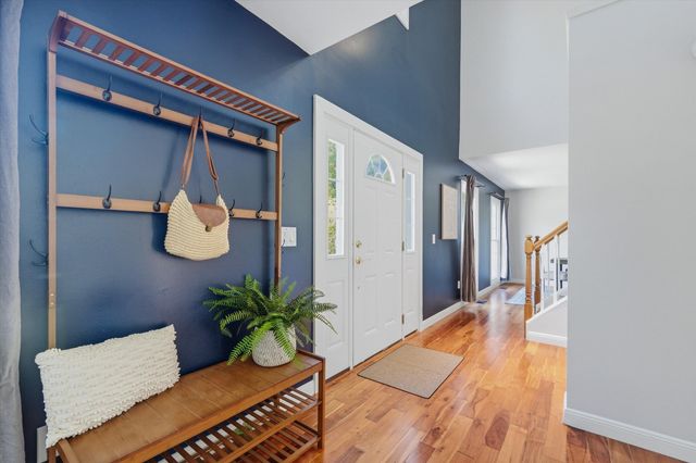 3572 Whispering Oaks Drive, Ann Arbor, MI 48108