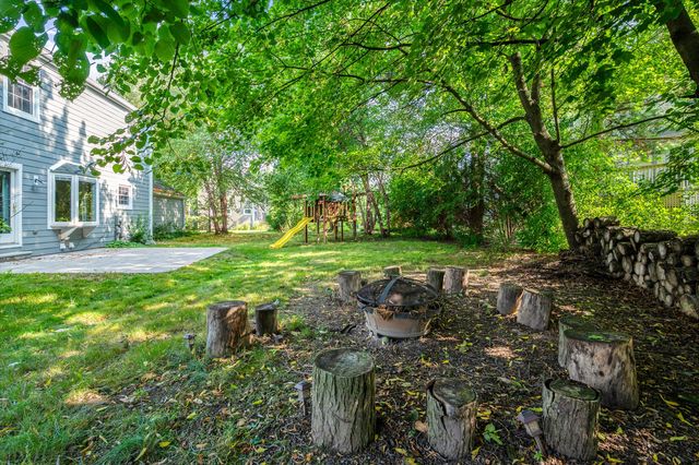 3572 Whispering Oaks Drive, Ann Arbor, MI 48108