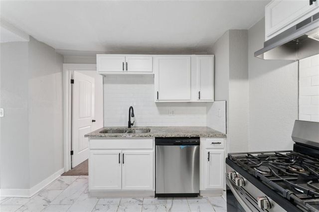 5822 Agnes Avenue, Kansas City, MO 64130