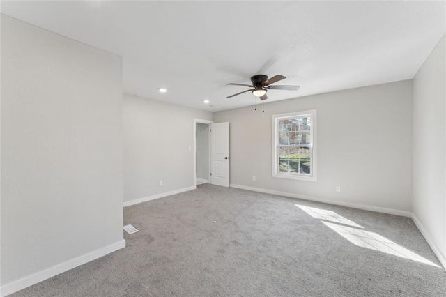 5822 Agnes Avenue, Kansas City, MO 64130