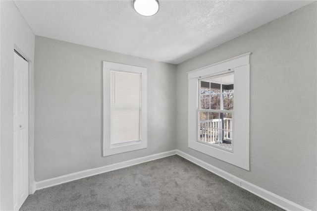 5822 Agnes Avenue, Kansas City, MO 64130