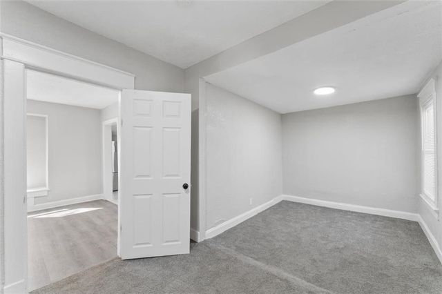 5822 Agnes Avenue, Kansas City, MO 64130