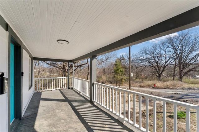 5822 Agnes Avenue, Kansas City, MO 64130