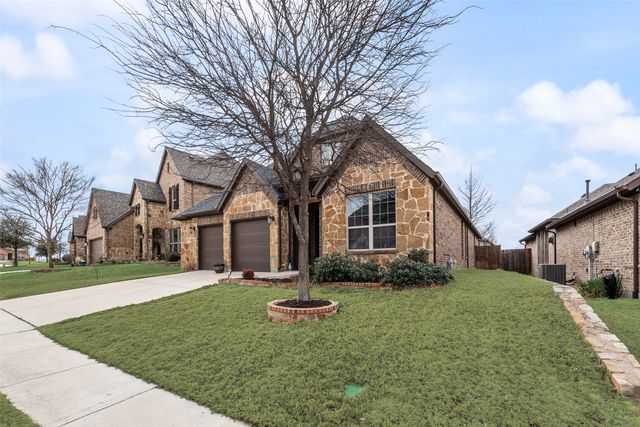 15445 Bluffdale Drive, Roanoke, TX 76262