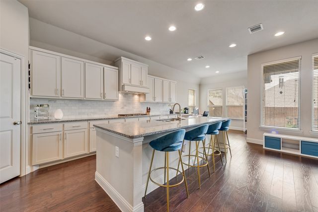 15445 Bluffdale Drive, Roanoke, TX 76262