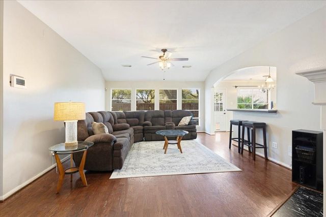 3238 Bodine Drive, Pearland, TX 77584