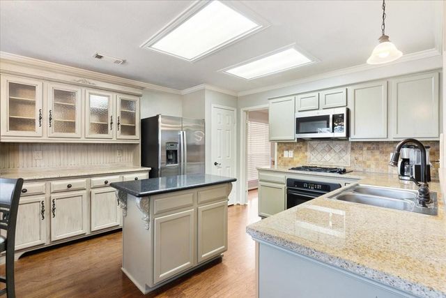 3238 Bodine Drive, Pearland, TX 77584