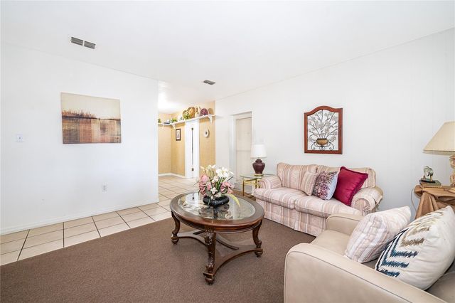 7 S THACKER AVENUE, Kissimmee, FL 34741