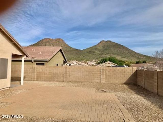 6533 W PASO Trail, Phoenix, AZ 85083