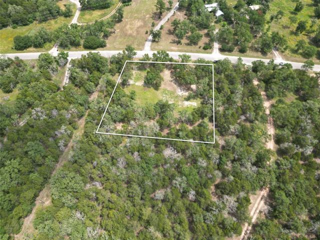 000 Leisure LN, Cedar Creek, TX 78612