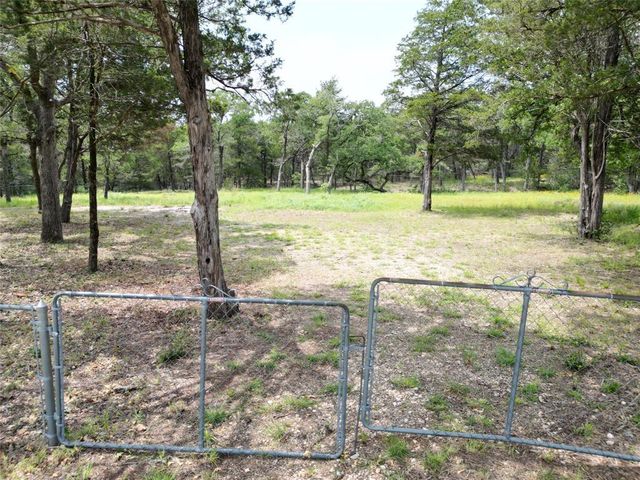 000 Leisure LN, Cedar Creek, TX 78612