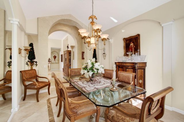 6850 Fiji Circle, Boynton Beach, FL 33437