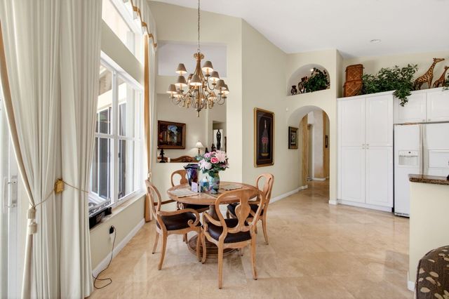 6850 Fiji Circle, Boynton Beach, FL 33437