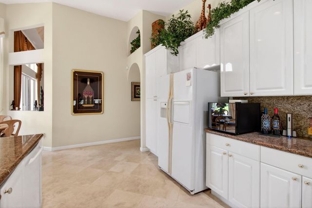 6850 Fiji Circle, Boynton Beach, FL 33437