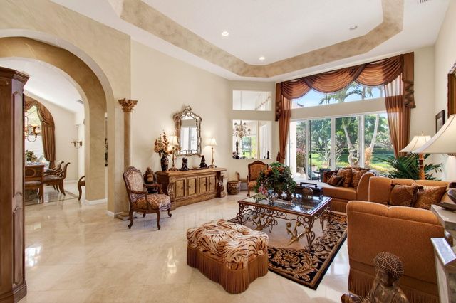 6850 Fiji Circle, Boynton Beach, FL 33437