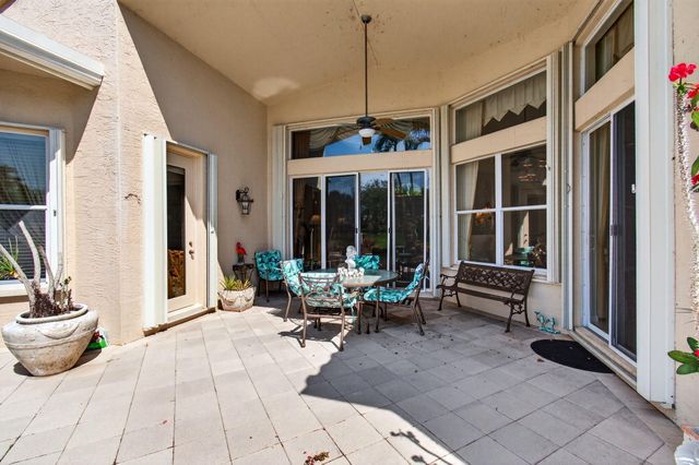 6850 Fiji Circle, Boynton Beach, FL 33437