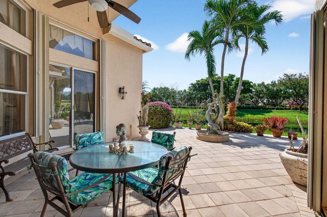 6850 Fiji Circle, Boynton Beach, FL 33437