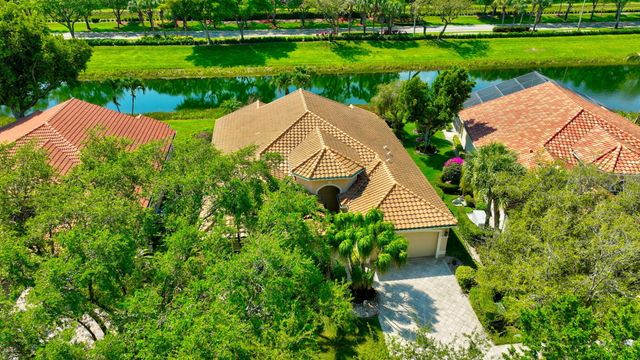 6850 Fiji Circle, Boynton Beach, FL 33437