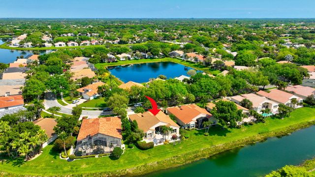 6850 Fiji Circle, Boynton Beach, FL 33437
