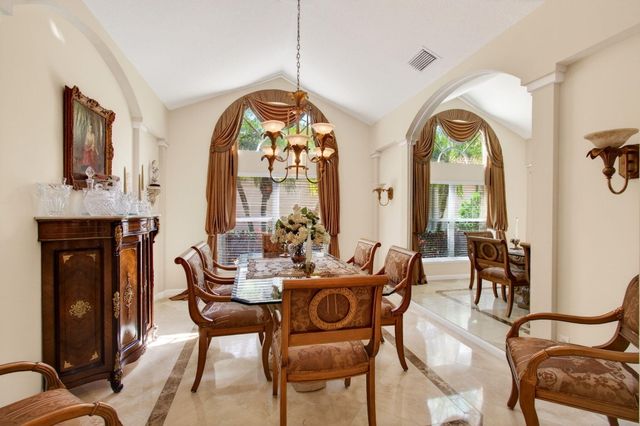 6850 Fiji Circle, Boynton Beach, FL 33437