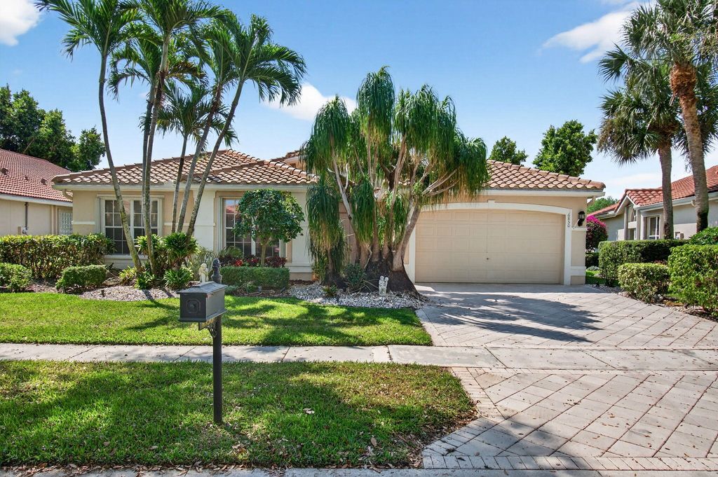 6850 Fiji Circle, Boynton Beach, FL 33437