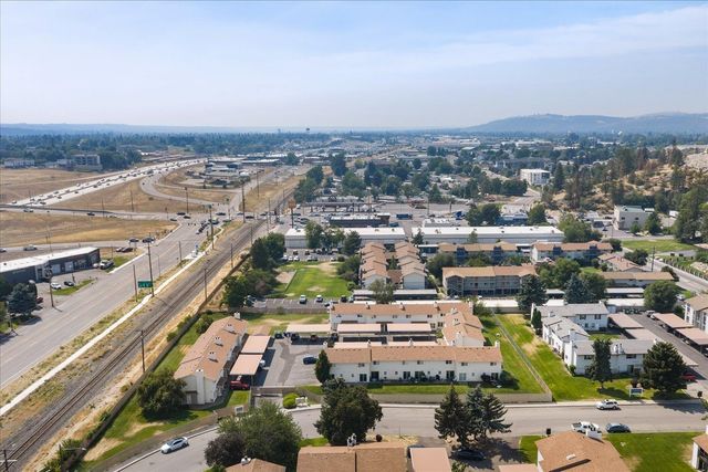 2107 N Houk Rd, Spokane Valley, WA 99216